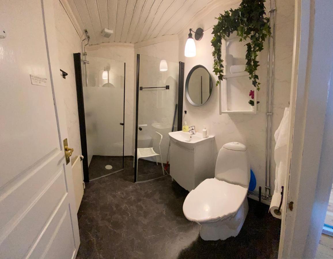 Spjutsbygds Gards Bed And Breakfast Rodeby 外观 照片